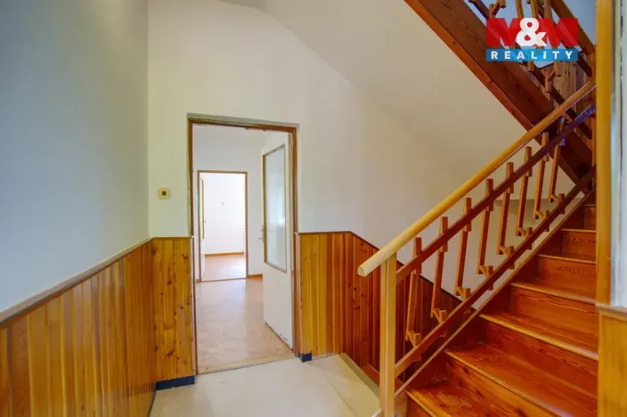 Prodej rodinného domu, Velké Karlovice, 170 m2