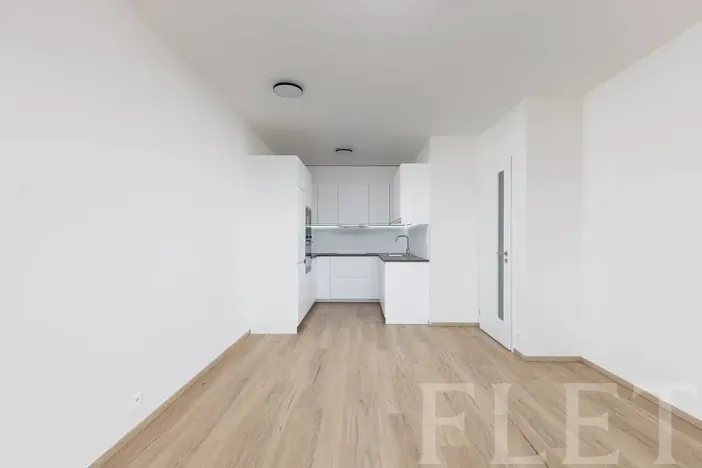 Pronájem bytu 2+kk, Praha - Hloubětín, Waltariho, 52 m2