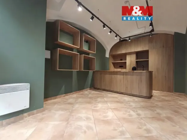 Pronájem obchodního prostoru, Slaný, Husova, 23 m2