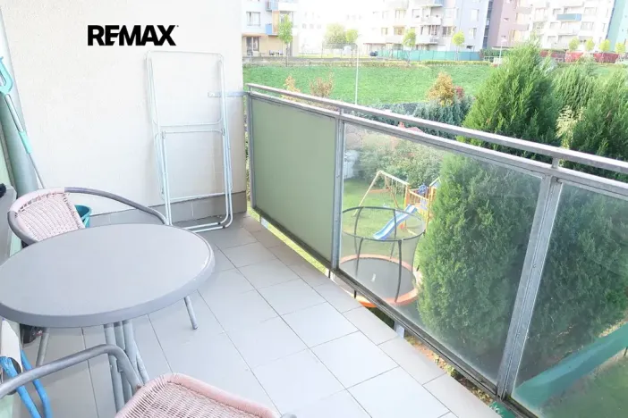 Pronájem bytu 1+kk, Praha - Hloubětín, Nepelova, 30 m2