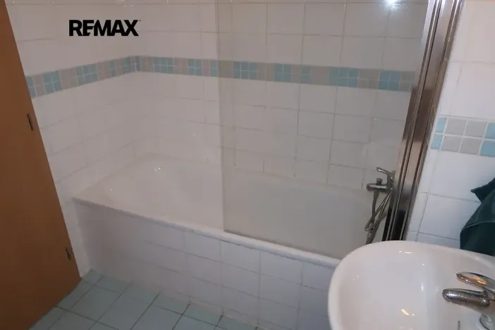 Pronájem bytu 1+kk, Praha - Hloubětín, Nepelova, 30 m2