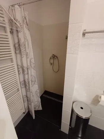 Pronájem bytu 1+kk, Praha - Podolí, Brabcova, 44 m2