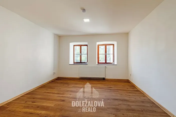 Pronájem bytu 1+kk, Jihlava, Hůlová, 24 m2