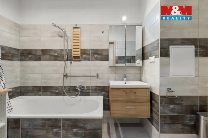 Prodej bytu 2+1, Kladno - Kročehlavy, Polská, 52 m2