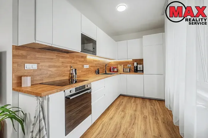 Prodej bytu 2+kk, Praha - Žižkov, Pod lipami, 53 m2