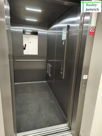 Pronájem bytu 3+kk, Turnov, Žižkova, 88 m2