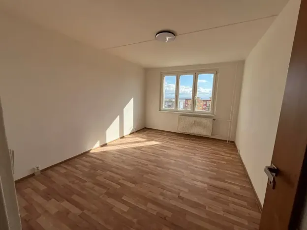 Prodej bytu 3+1, Chomutov, Školní pěšina, 76 m2