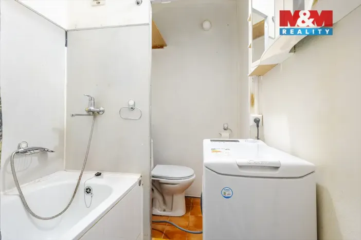 Prodej bytu 1+1, Cvikov - Cvikov II, Sídliště, 39 m2