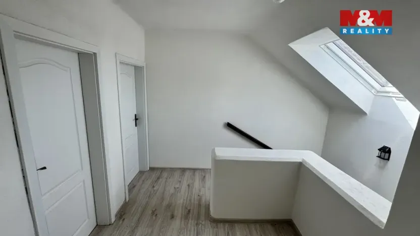 Prodej rodinného domu, Černovice, Dobešovská, 300 m2