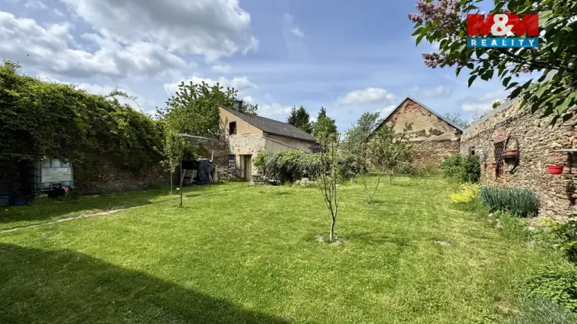 Prodej rodinného domu, Černovice, Dobešovská, 300 m2
