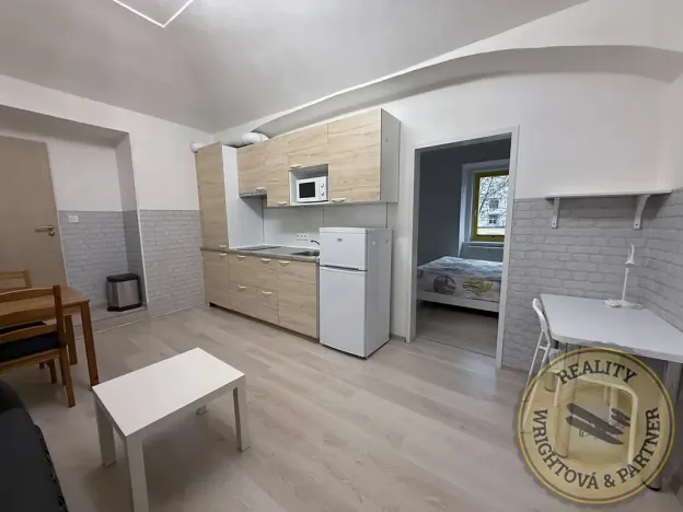 Prodej bytu 2+kk, Praha - Libeň, Zenklova, 37 m2
