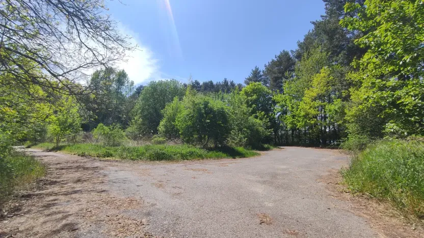 Prodej komerčního pozemku, Olomouc - Chomoutov, 7945 m2