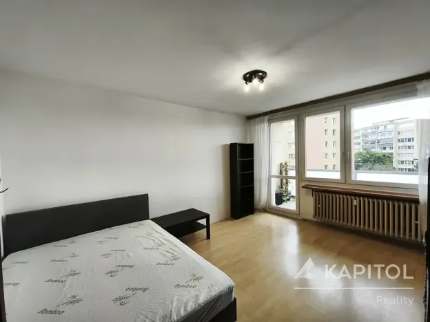 Pronájem bytu 1+kk, Praha - Michle, Podle Kačerova, 28 m2