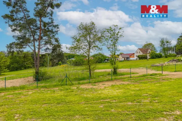 Prodej pozemku pro bydlení, Bukovany, 1060 m2