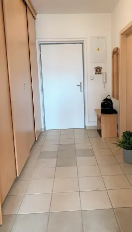 Pronájem bytu 2+kk, Praha - Vysočany, Na Harfě, 44 m2
