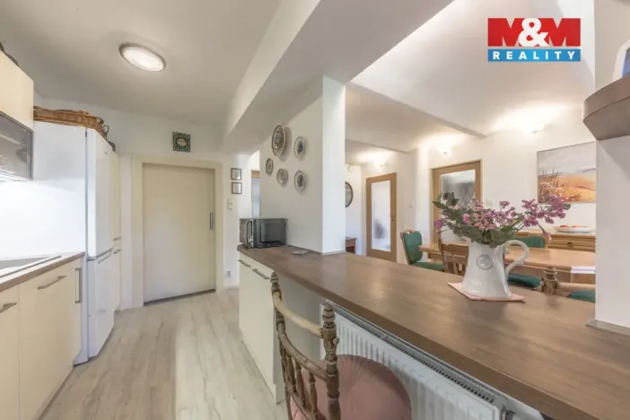 Prodej bytu 4+1, Jablonec nad Nisou, V Luzích, 91 m2
