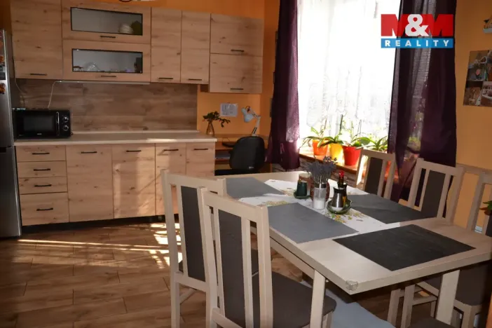 Prodej rodinného domu, Broumov - Olivětín, třída Soukenická, 140 m2