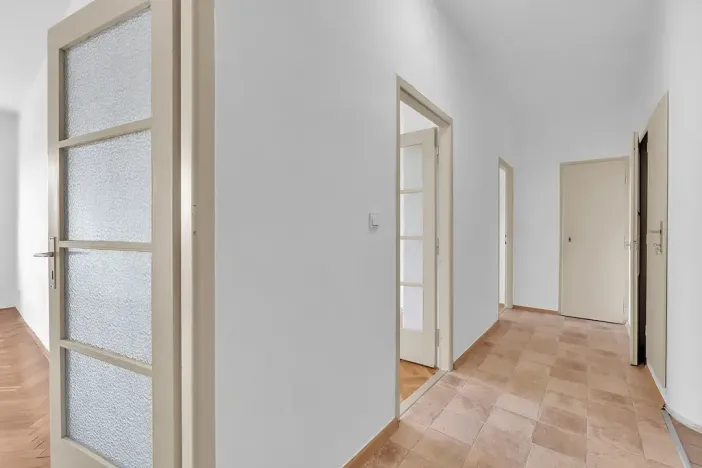 Pronájem bytu 2+1, Hradec Králové, Smetanovo nábřeží, 82 m2