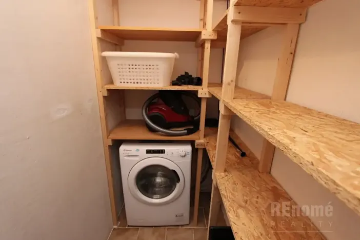 Pronájem bytu 3+1, Praha - Petrovice, Frostova, 78 m2