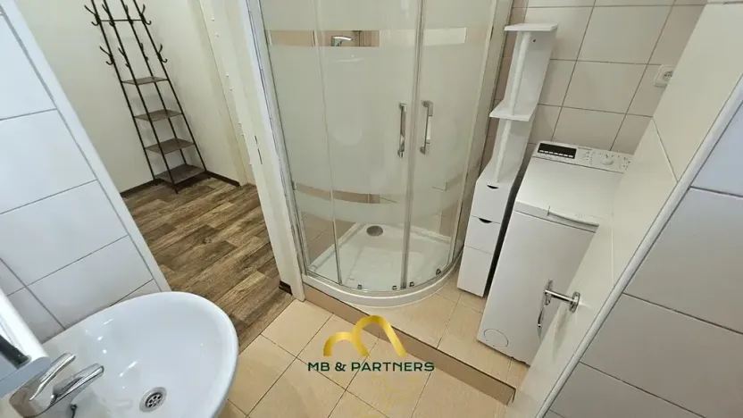 Pronájem bytu 2+kk, Praha - Michle, Adamovská, 42 m2