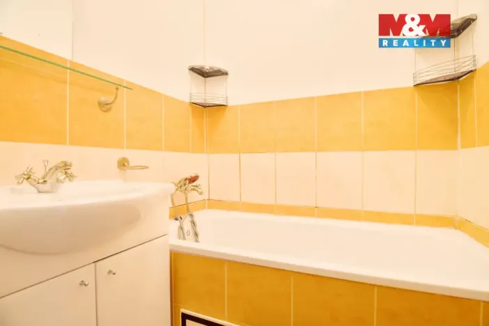 Prodej bytu 2+1, Chomutov, Beethovenova, 50 m2