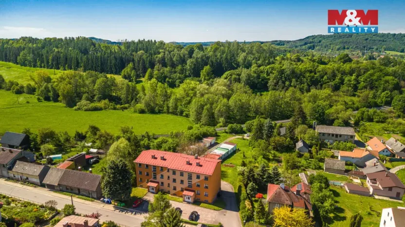 Prodej bytu 3+1, Rovensko pod Troskami, Tyršova, 66 m2