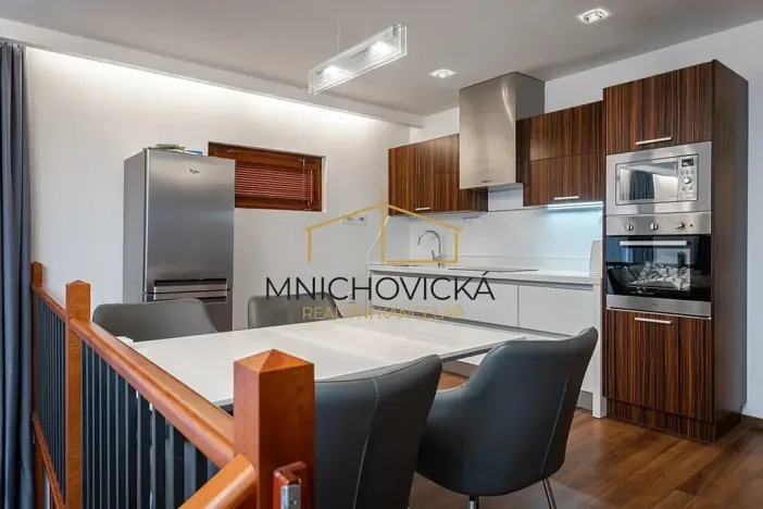 Prodej rodinného domu, Praha - Kolovraty, V Tehovičkách, 521 m2