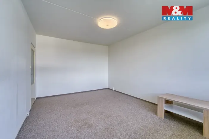 Prodej bytu 2+1, Hroznětín, Sídliště, 56 m2