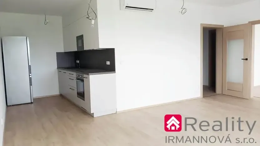Prodej bytu 2+kk, Pohořelice, Znojemská, 66 m2