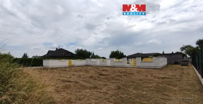 Prodej pozemku pro bydlení, Křenice, 1173 m2