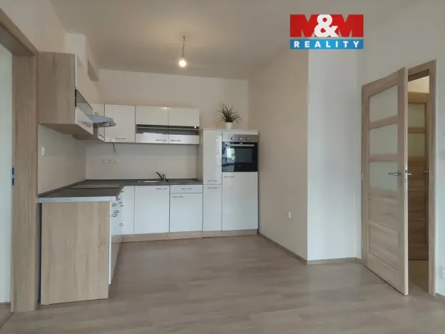 Prodej bytu 3+kk, Břežany II, 81 m2
