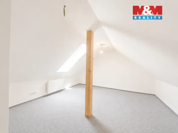 Prodej bytu 3+kk, Břežany II, 85 m2