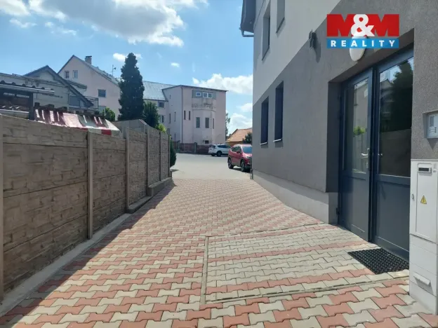 Prodej bytu 3+kk, Břežany II, 85 m2