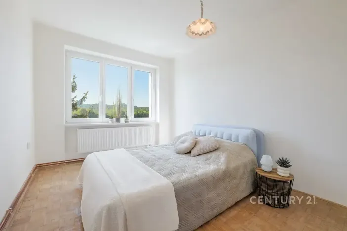 Prodej bytu 2+kk, Petrohrad, 62 m2