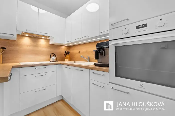 Prodej bytu 2+kk, Praha - Háje, Steinerova, 42 m2