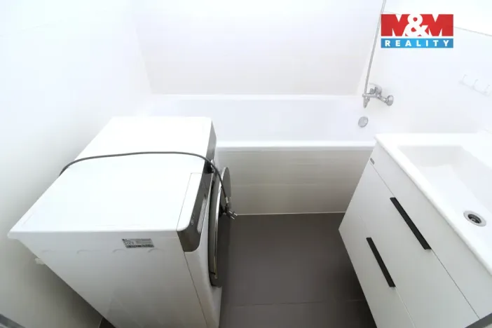 Pronájem bytu 2+1, Praha - Strašnice, Sečská, 63 m2