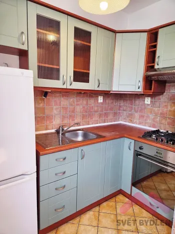 Pronájem bytu 1+kk, Praha - Nusle, Sevřená, 28 m2