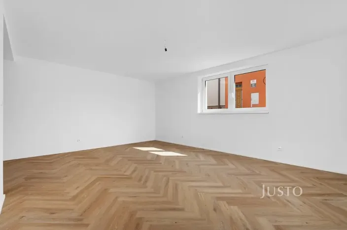 Prodej bytu 2+1, Brno, Kosatcová, 80 m2