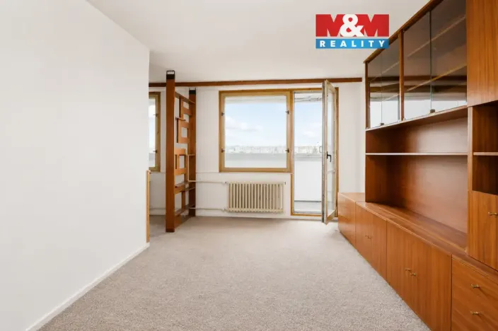 Prodej bytu 3+1, Praha - Prosek, Lovosická, 66 m2