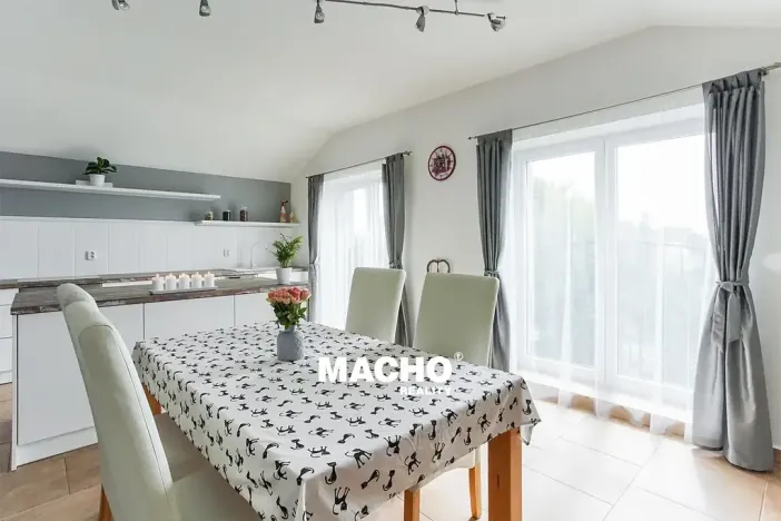 Prodej rodinného domu, Kostelec u Křížků, 353 m2