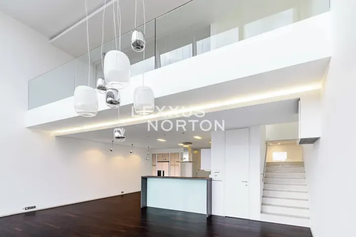 Pronájem bytu 6+kk a větší, Praha - Smíchov, Na Hřebenkách, 297 m2