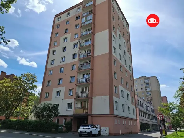 Pronájem bytu 2+1, Karlovy Vary, Krymská, 51 m2
