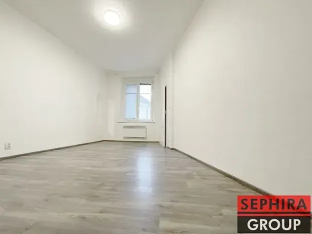 Pronájem bytu 1+kk, Praha - Libeň, Sokolovská, 27 m2