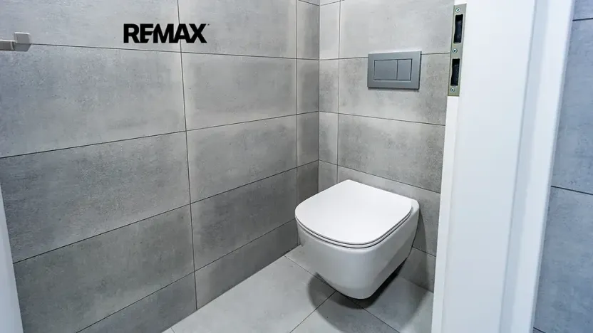 Pronájem bytu 2+1, Česká Lípa, Škroupovo náměstí, 75 m2