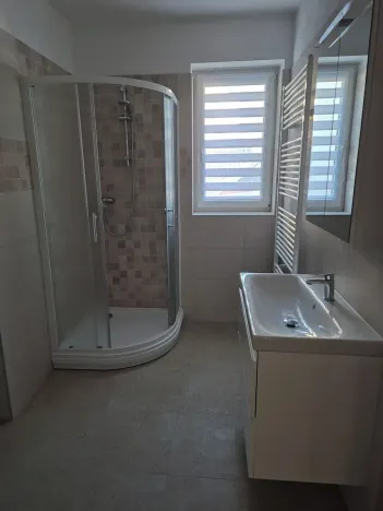 Pronájem bytu 1+kk, Stochov, Osvobození, 39 m2