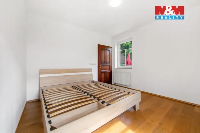 Prodej rodinného domu, Cheznovice, 227 m2
