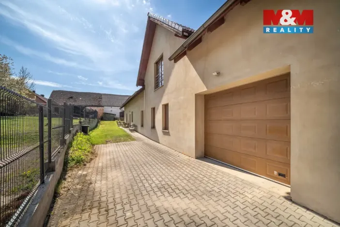 Prodej rodinného domu, Cheznovice, 227 m2