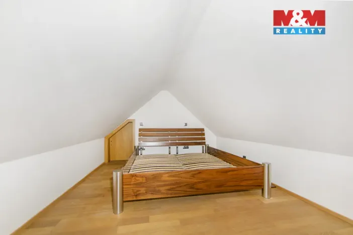 Prodej rodinného domu, Cheznovice, 227 m2