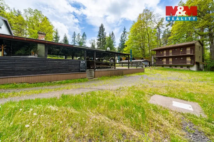 Prodej komerční nemovitosti, Nová Role - Mezirolí, 795 m2