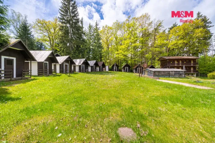 Prodej komerční nemovitosti, Nová Role - Mezirolí, 795 m2